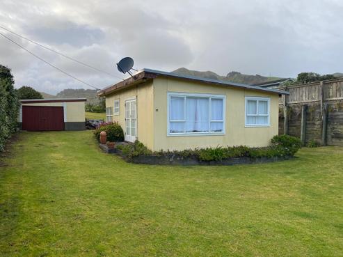 23 Point Road, Mokau