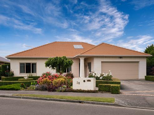 38 Catherwood Avenue, Allenton
