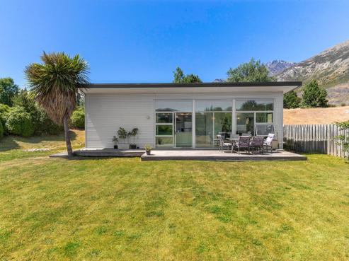 10 Widgeon Place, Lake Hayes Estate