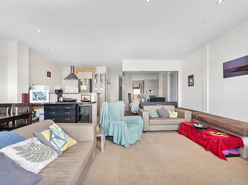 313/107 Thorndon Quay, Thorndon