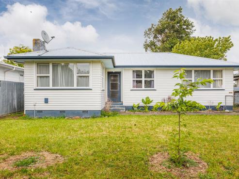 52 Langley Avenue, Milson