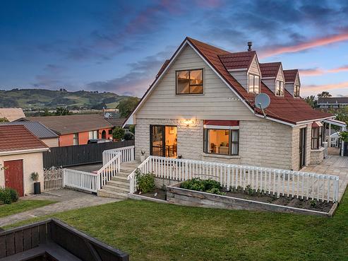 75 Walton Park Avenue, Fairfield