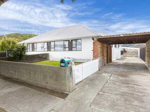 379 Cambridge Terrace, Naenae