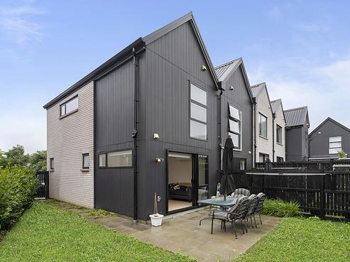 12 Wharara Lane, Massey