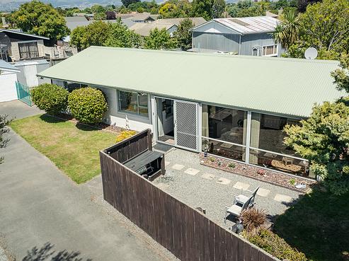 143 Springs Road, Hornby