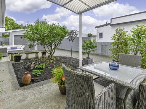 102A Karaitiana Street, Frimley