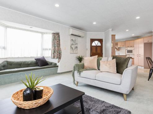 2/40 Alamein Crescent, Onekawa
