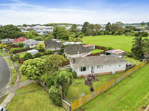 1 Antrim Crescent, Otara