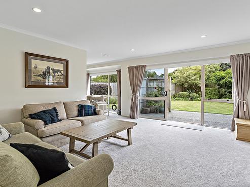 19/2 William Donald Drive, Solway