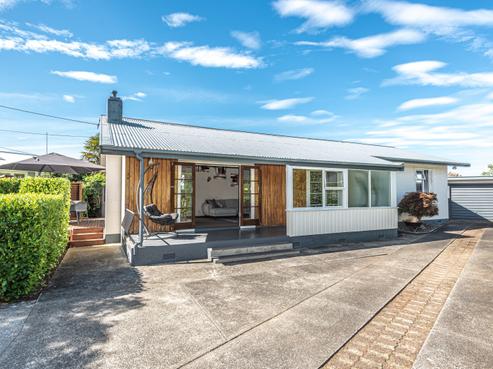 11 Devon Road, Springvale
