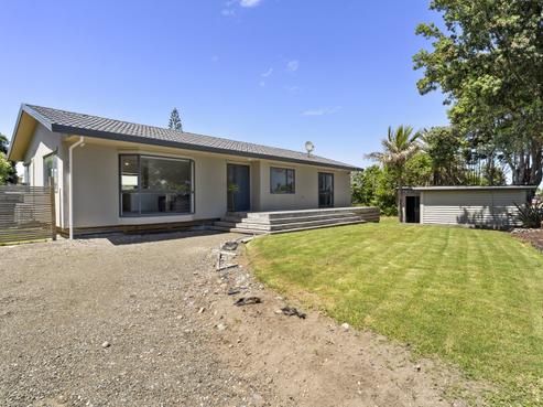 4 The Avenue, Otaki Beach