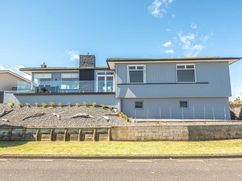2 Kapiti Terrace, Castlecliff