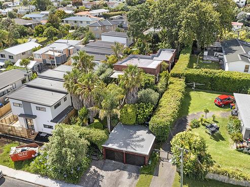 10 Neptune Avenue, Beach Haven