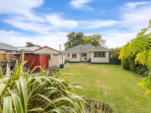 137 Springs Road, Hornby
