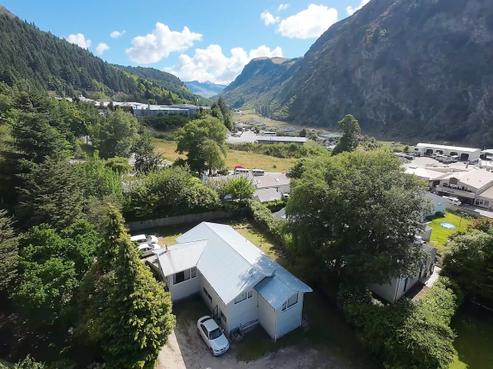 22 Bowen Street, Queenstown Central