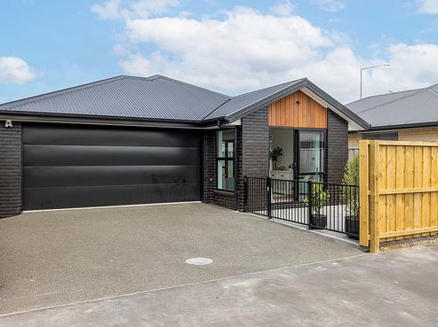 1 Eminence Drive, Northwood