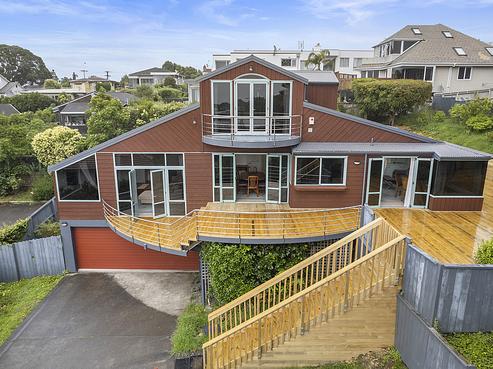 9 Aberdeen Road, Castor Bay