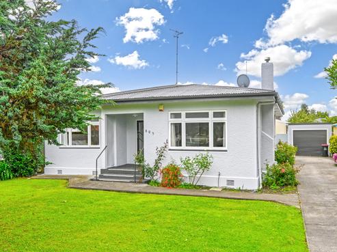 805 Riverslea Road South, Akina