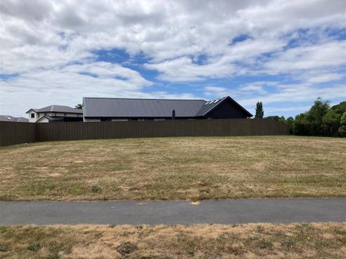 9 Walter Case Drive, Casebrook