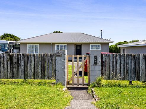 186 Tasman Street, Opunake