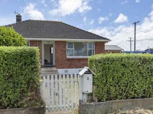 2 Robbins Crescent, Hawera