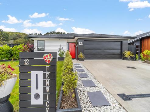 12 Fenwick Crescent, Trentham