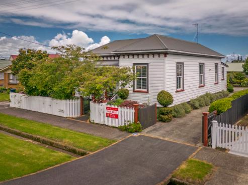 215 Baillie Street, Thames