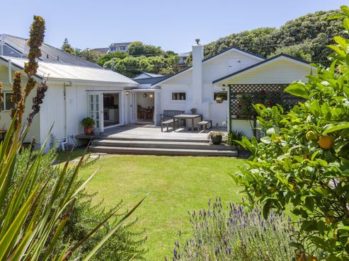 131 Rosetta Road, Raumati South