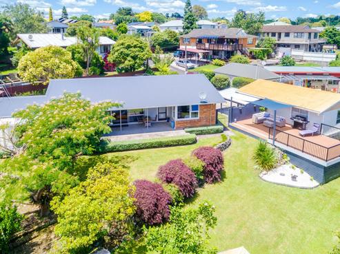 28A Houchens Road, Glenview