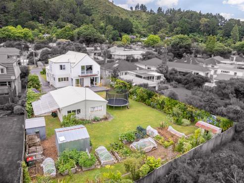 15 Poole Crescent, Wainuiomata