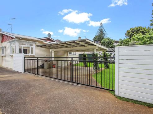 10A Epworth Avenue, Royal Oak