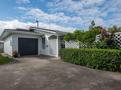 220A Kennedy Road, Onekawa