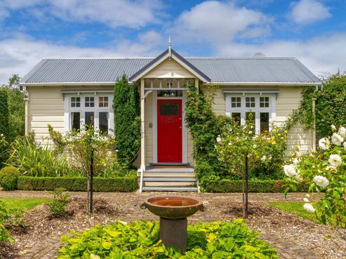 120 Regent Street, Martinborough