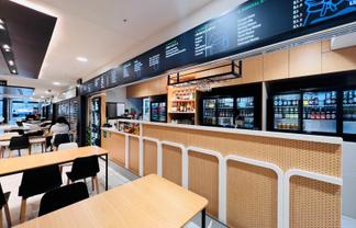 BRAND NEW FITOUT ON ALBERT STREET
