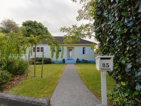 85 Savage Crescent, West End