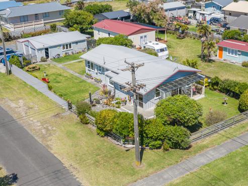 63 Koputara Road, Himatangi Beach