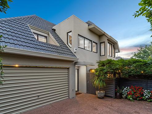 2/7 Ngaio Street, Orakei