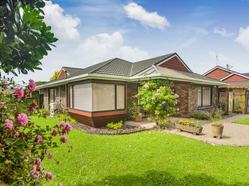 112 John F Kennedy Drive, Milson