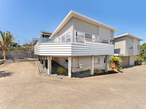1317 Whangaparaoa Road, Army Bay