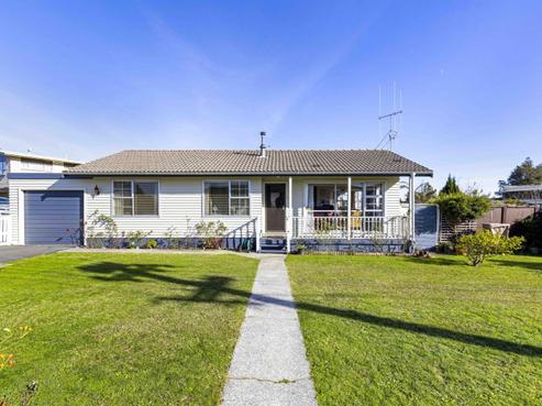 80 Tuhikaramea Road, Dinsdale