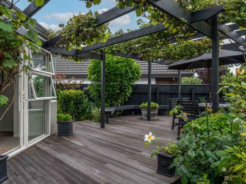 123 Avenue Road, Greenmeadows