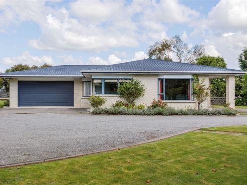 92 Costley Street West, Carterton