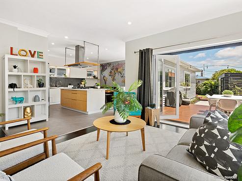 8 Bentinck Avenue, Strathmore Park