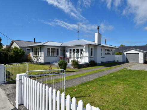 22 Richmond Road, Carterton
