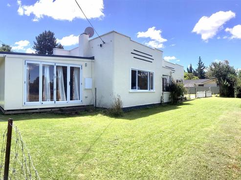 27 Charlotte Street, Takapau