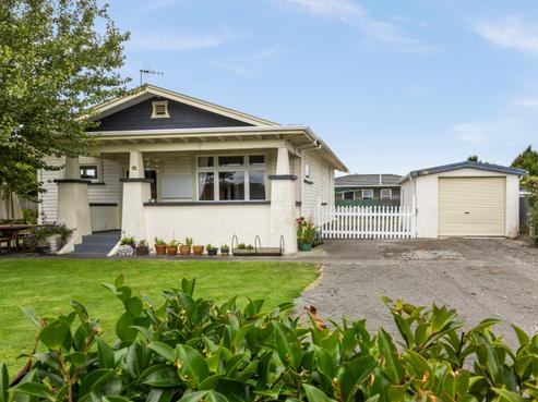 33 Bowling Road, Greenmeadows