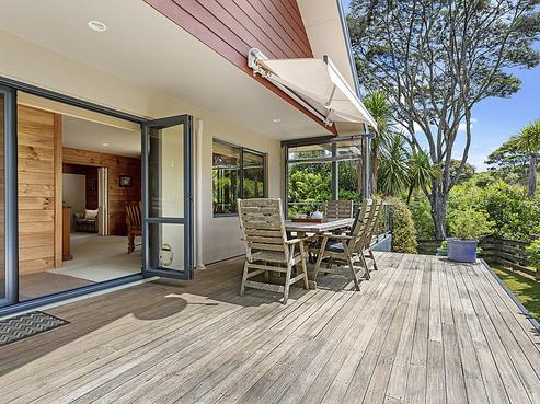 165 Stoney Creek Drive, Waitakere