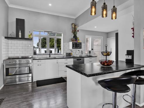 11 Preston Street, Eltham