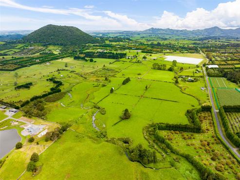 1518 State Highway 14, Maungatapere