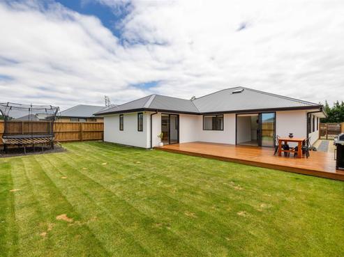 52 Quinn Crescent, Woodend